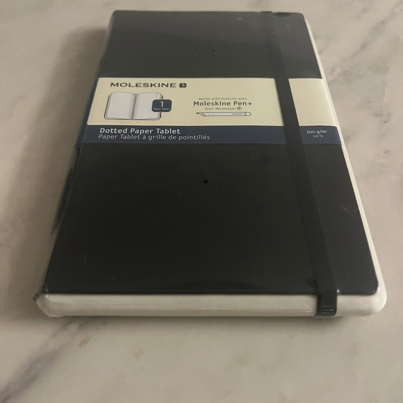 Moleskin Dotted Paper Tablet Hard Cover Smart Notebook 5"x8.25 Black 176… - Picture 2 of 10